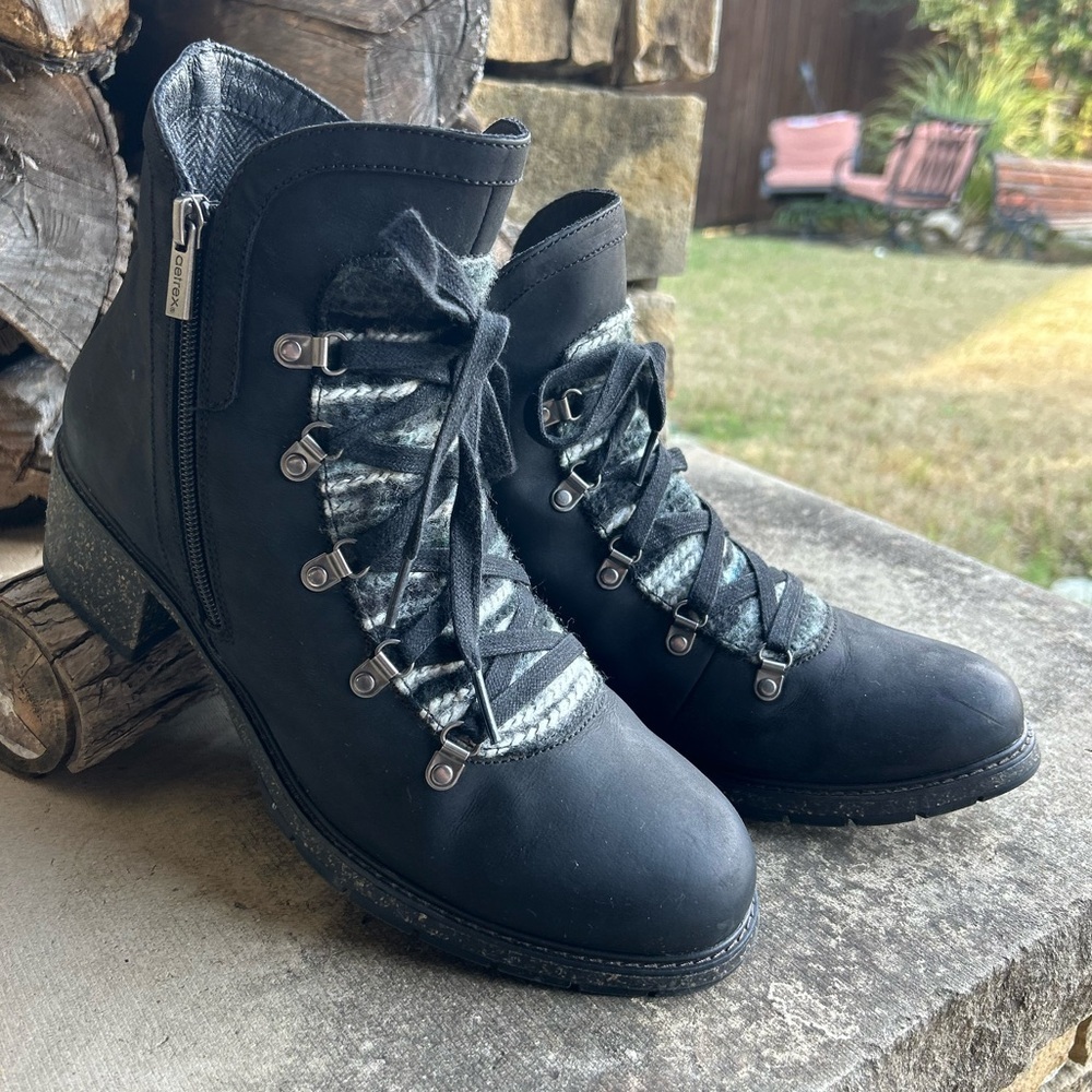 Aetrex Black Lace-Up Ankle Boots Joleen Arch Support Women’s booties Sz-10. T